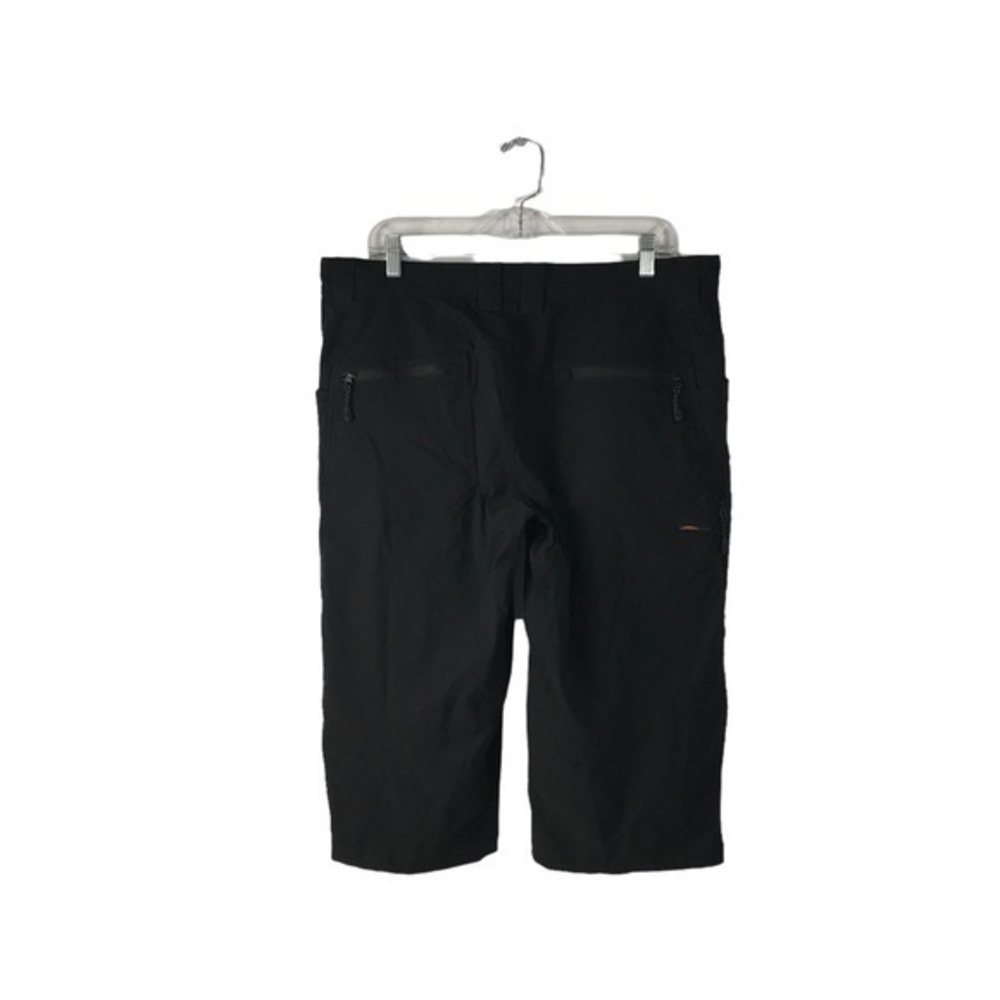 Chlorophylle Men's 3/4 athletic Pants with multiple pockets size 36 , black